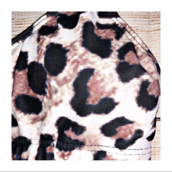 Leopard Print Shelf Bikini Top Size M - Picture 2 of 5